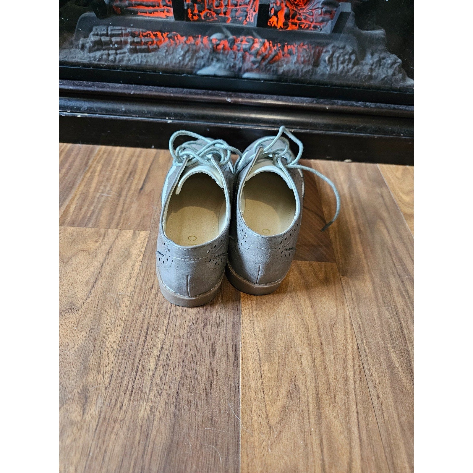 Ollio Gray White Saddle Oxford Wingtip Shoes Size 6 – Vintage Style NEW