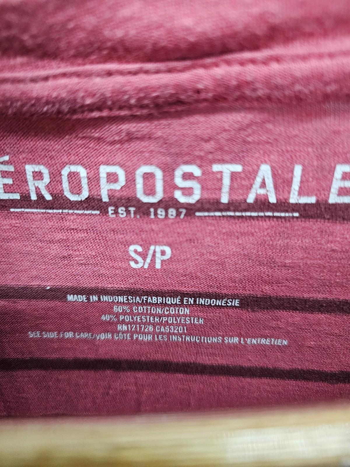 Aéropostale Men’s Red Black Striped V-Neck T-Shirt Size Small Cotton Blend