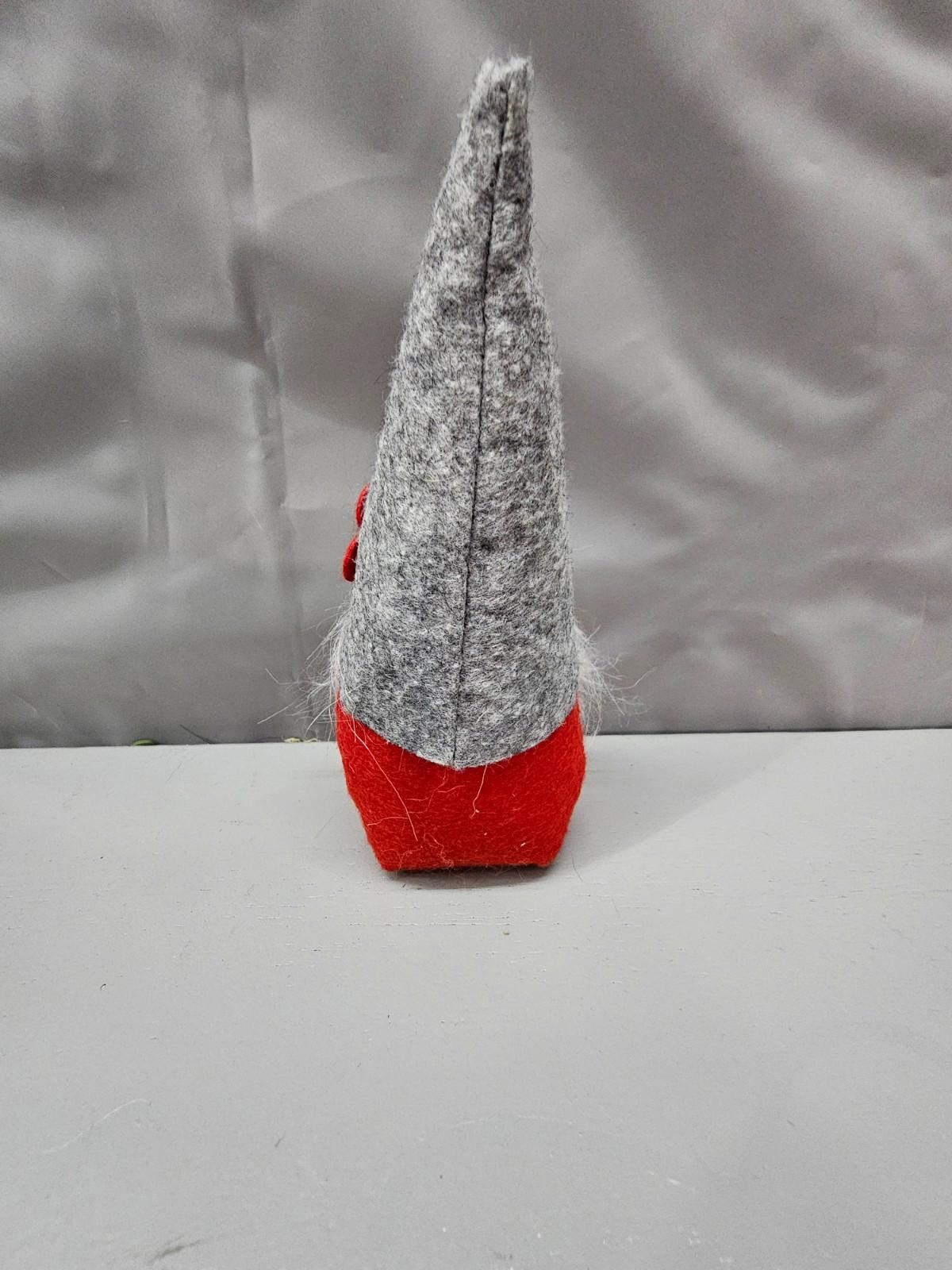 Valentine’s Day Gnome Gray Felt Hat with Red Heart Nordic Plush Décor