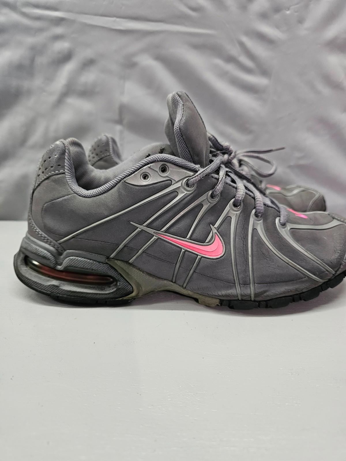Nike Air Max Torch 4 Women’s Running Shoes Gray & Pink Size 8.5