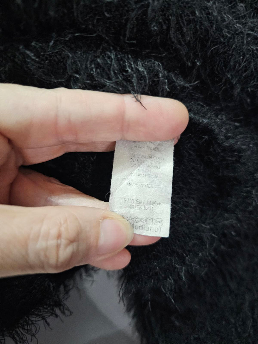 Mod On Trend Black Fuzzy Eyelash Knit Sweater Soft Long Sleeve Women's Medium