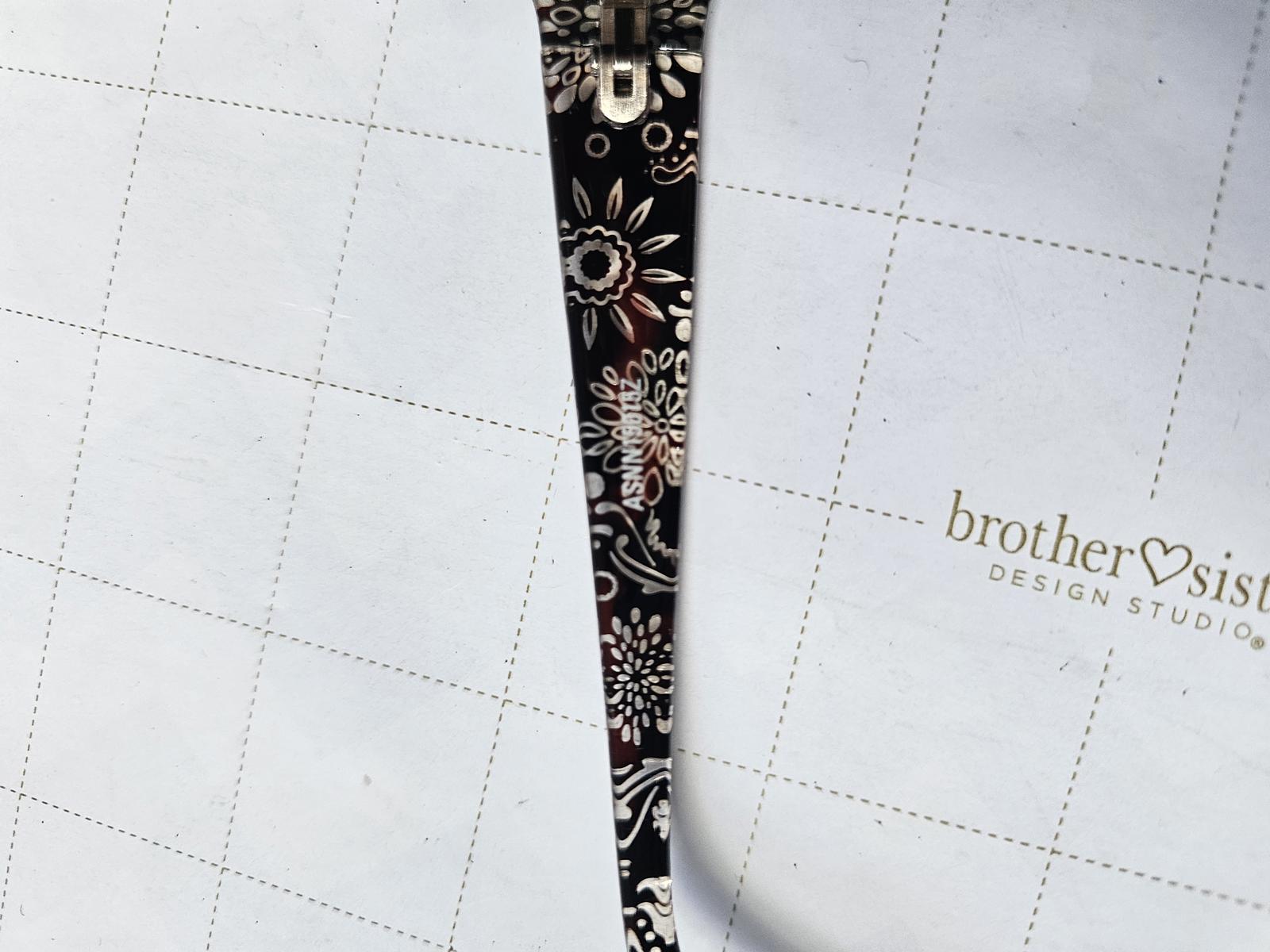 Stylish Floral-Patterned Women's Sunglasses