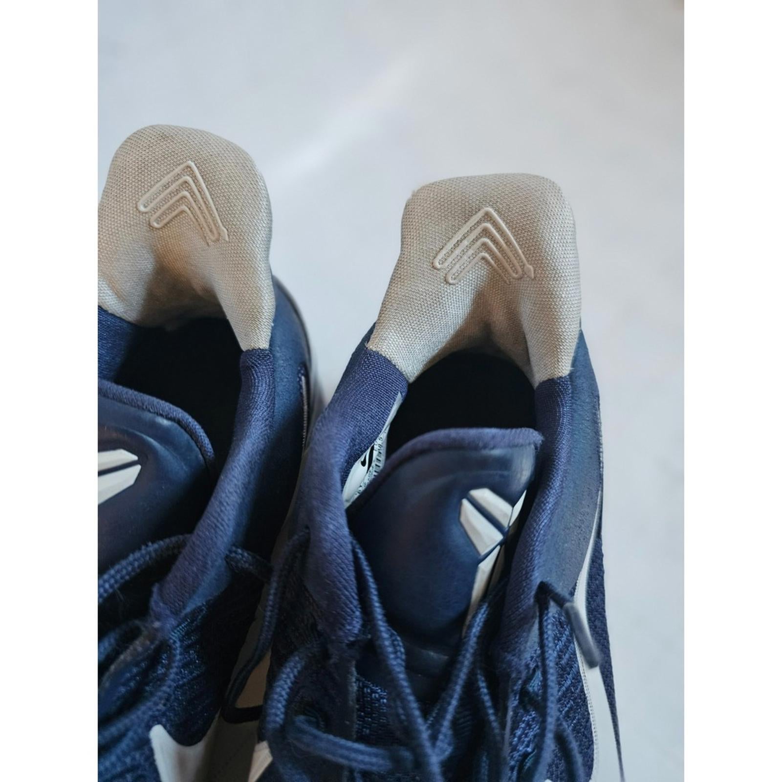 Nike Kobe XI EM GS Midnight Navy White Youth 6Y Basketball Shoes