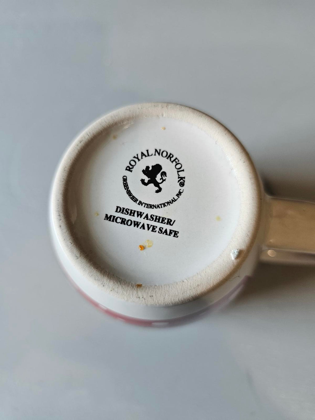 Royal Norfolk Christmas Penguin Mug – Red Holiday Coffee Cup – 12 oz