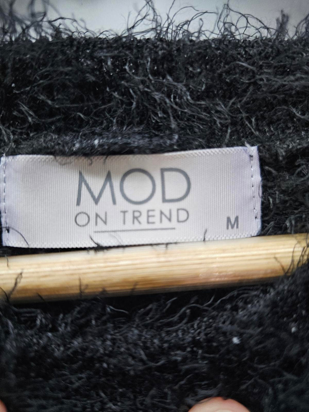 Mod On Trend Black Fuzzy Eyelash Knit Sweater Soft Long Sleeve Women's Medium