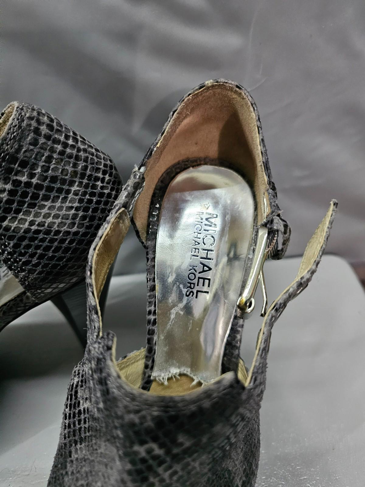 Michael Kors Snakeskin Peep Toe Heels Size 8M Fierce Party Pumps