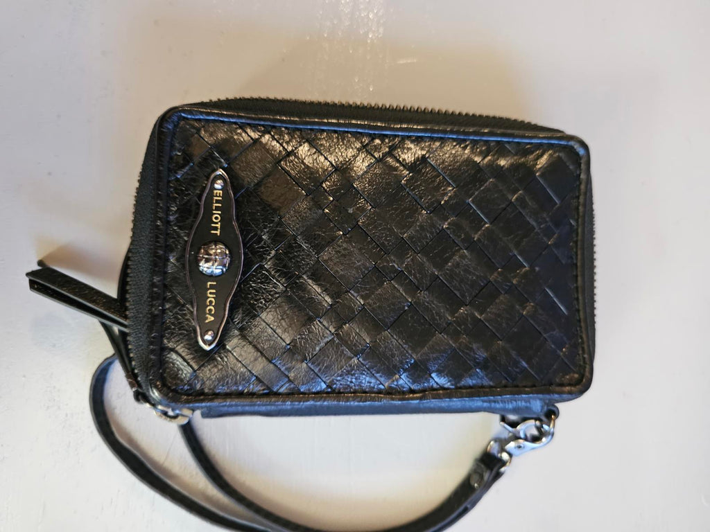 Sassy Black Elliott Lucca Wristlet Clutch Get Your Essentials Together