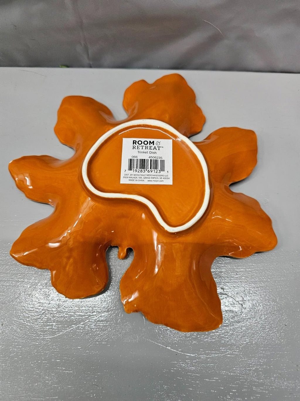 Room and Retreat Ceramic Leaf Trinket Dish Orange Fall Decor