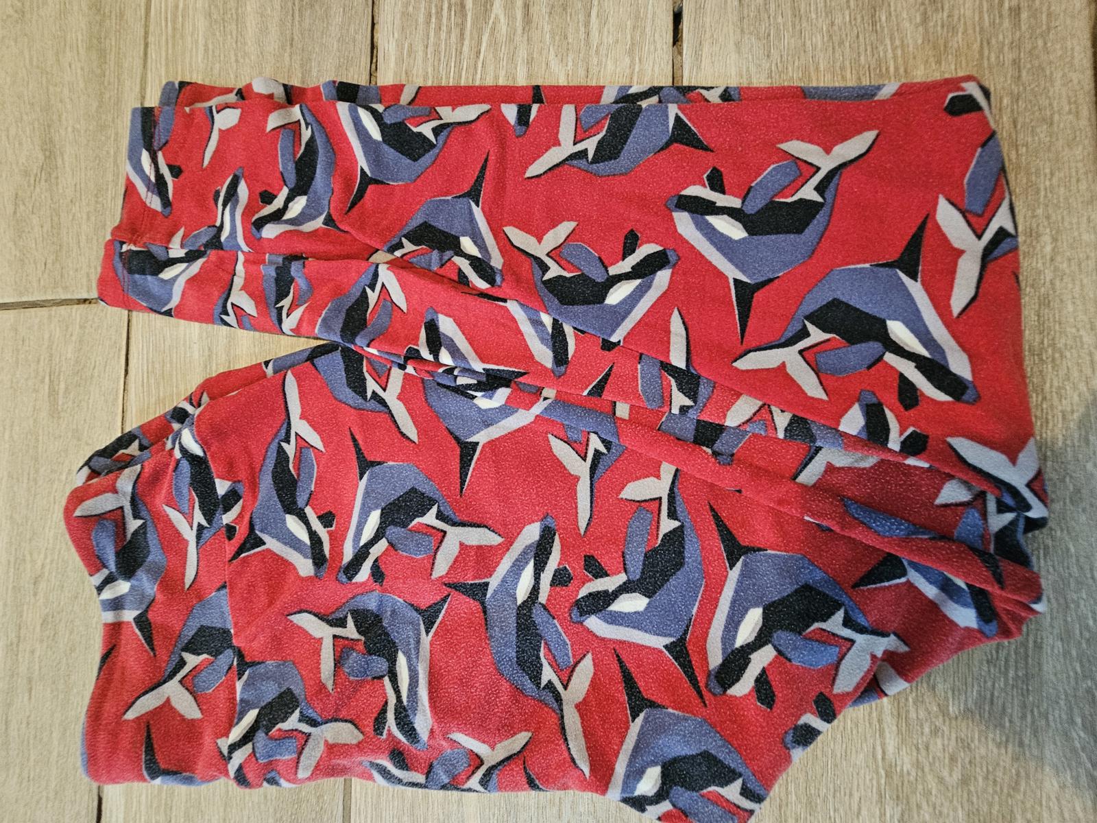 Lularoe OS Leggings Red Killer Whale Print Buttery Soft Orca Ocean Pattern