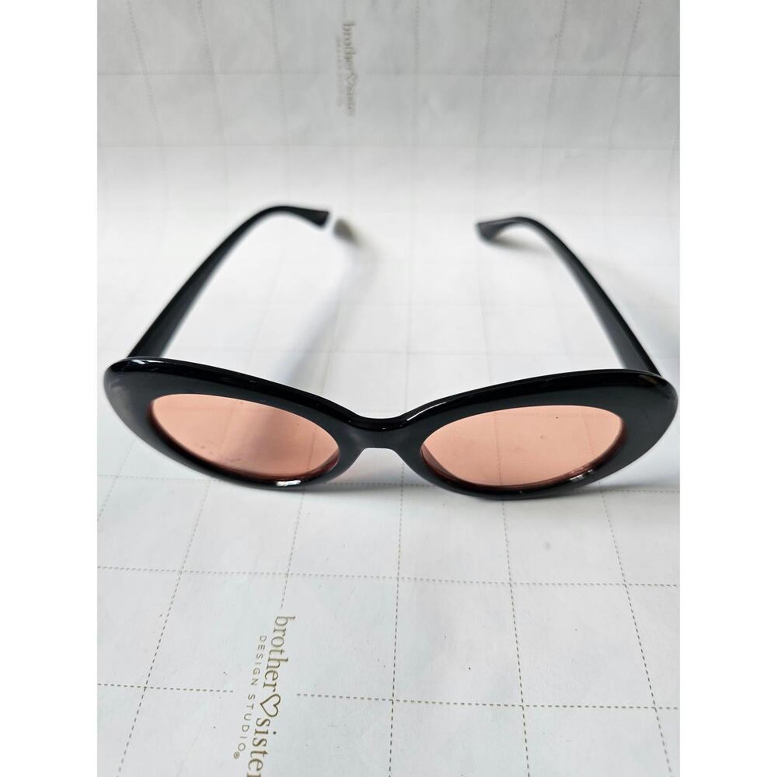 Y2K Retro Oval Sunglasses Clout Goggles White Frame