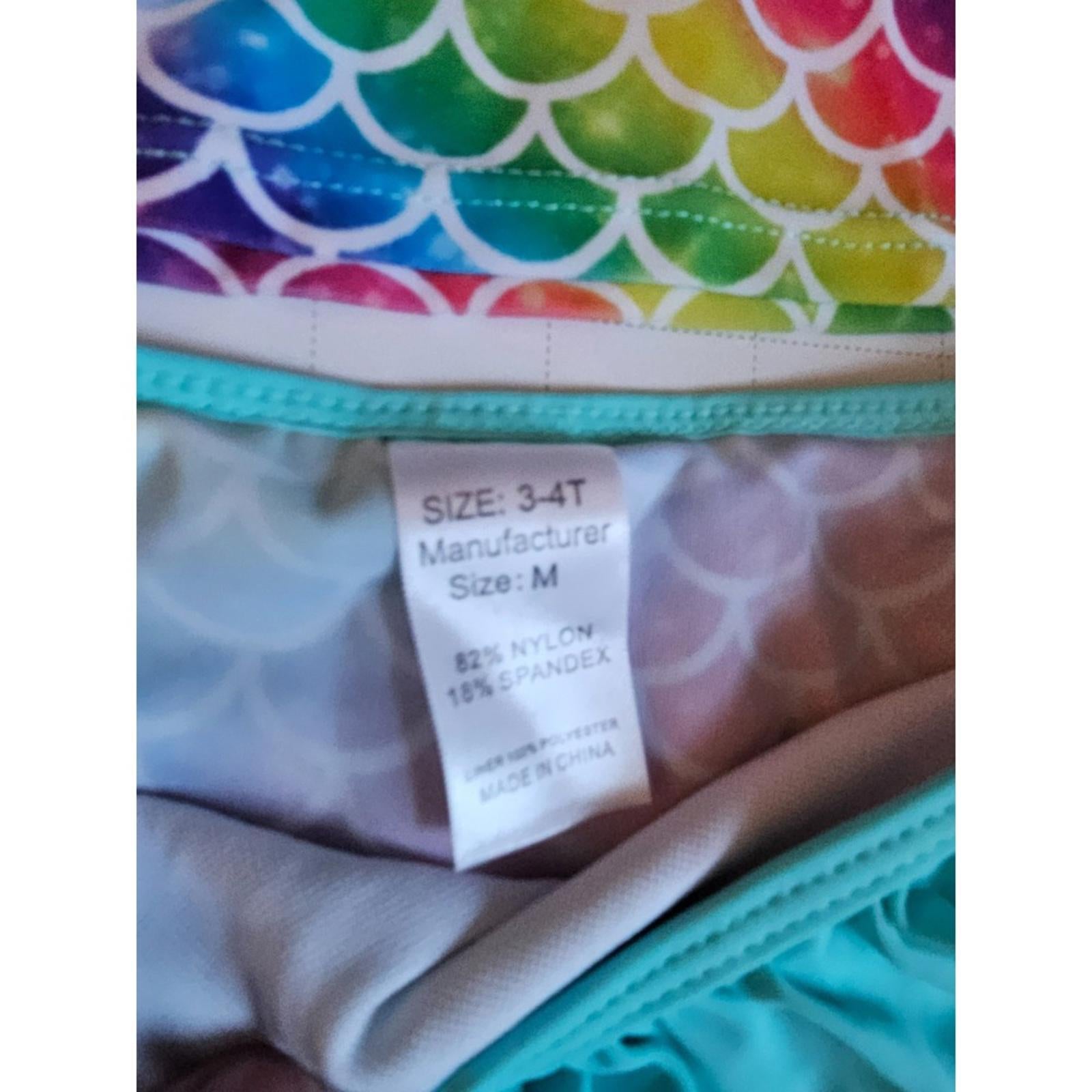 Girls Rash Guard Swimsuit Set Rainbow Mermaid Scales Sizes 2T and 3-4