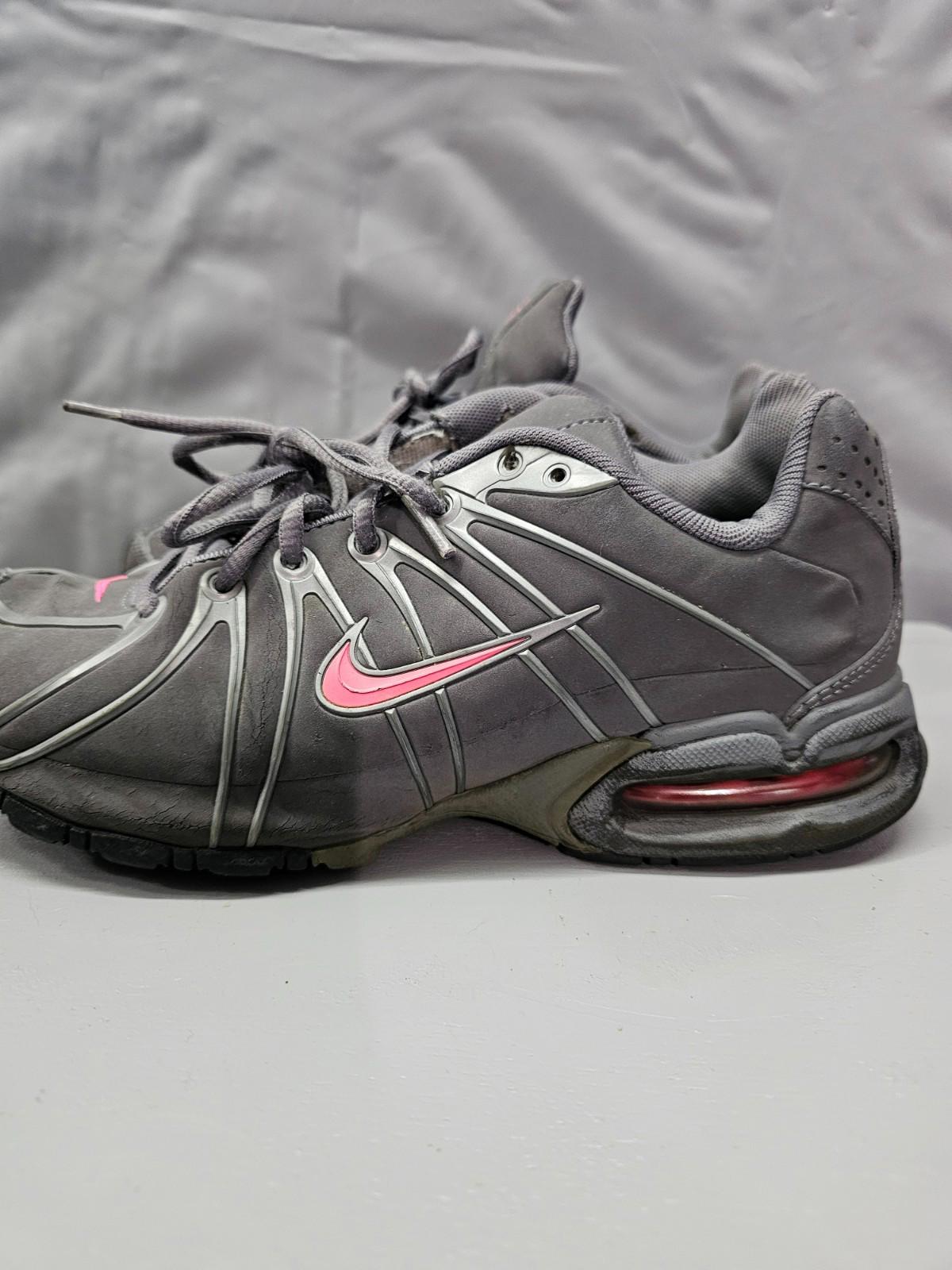Nike Air Max Torch 4 Women’s Running Shoes Gray & Pink Size 8.5