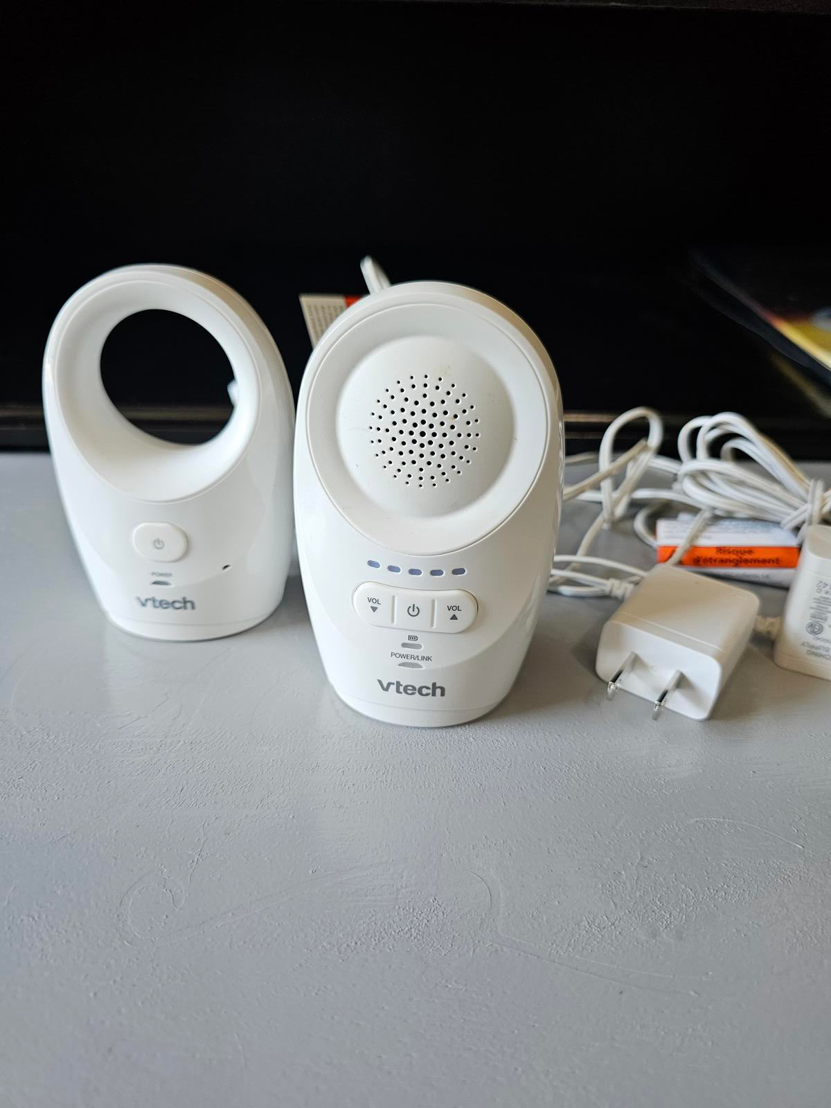 VTech Audio Baby Monitor Set Model DM111 Parent & Baby Units with Power Cords