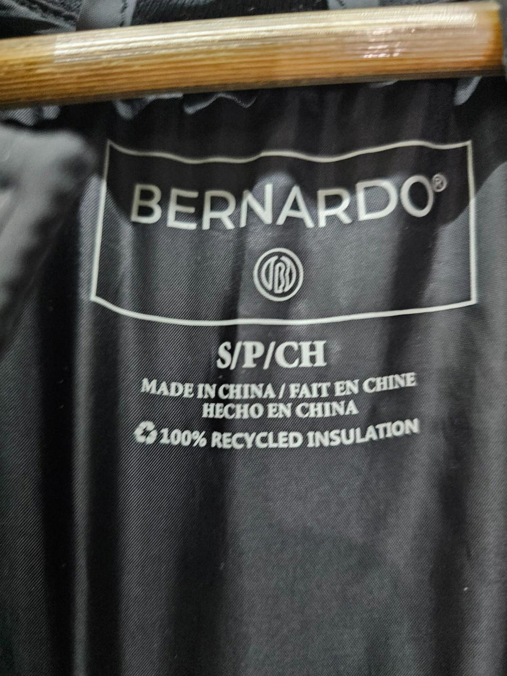 Bernardo Black Quilted Jacket Women's Small Lightweight 100% Recycled Insulation