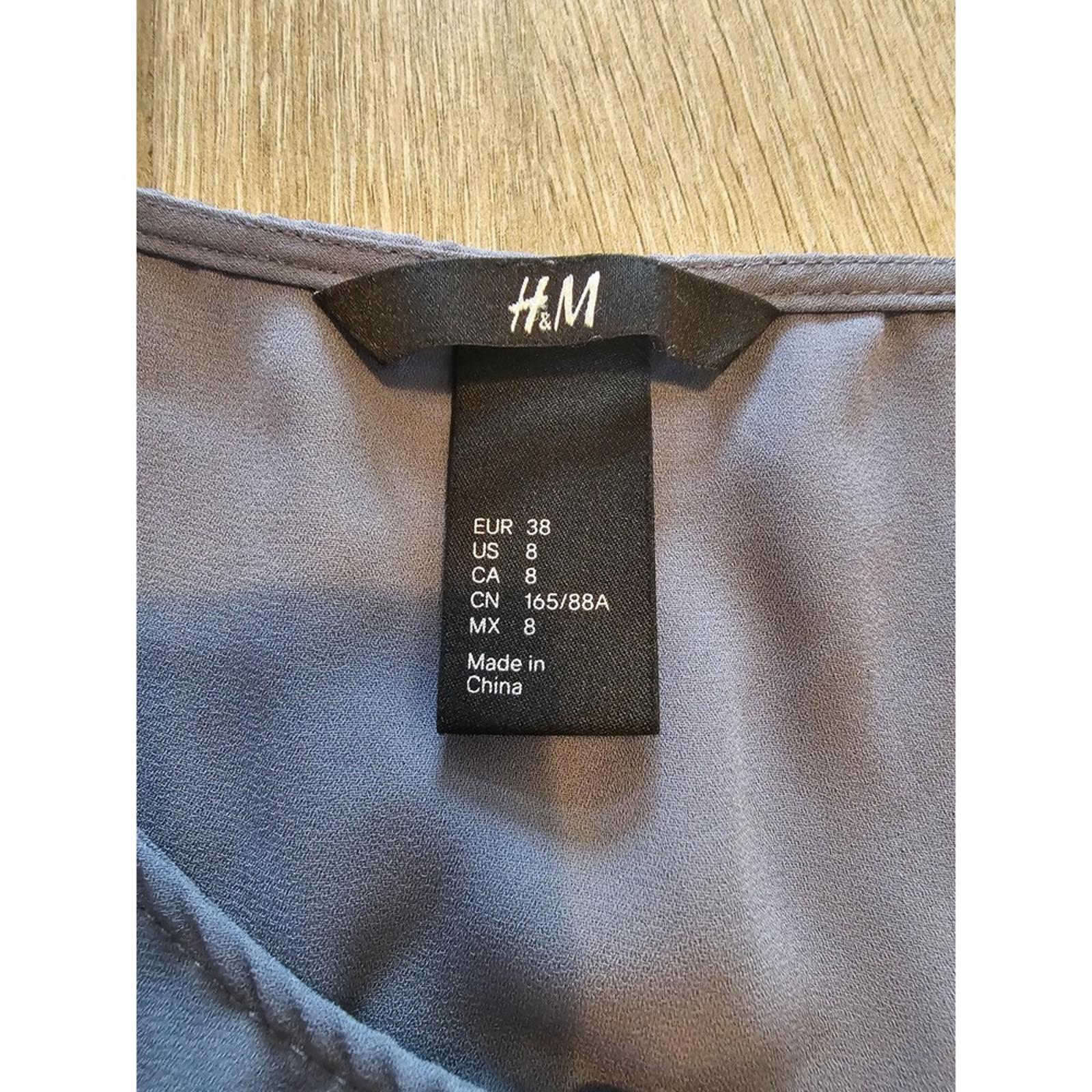 H&M Women's Gray Sleeveless Tunic Top Size 8 High Low Hem