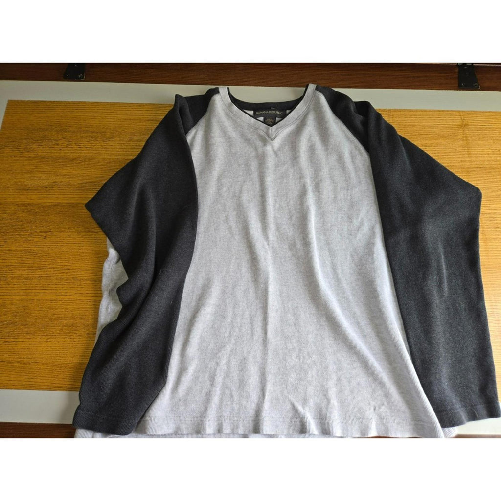 Banana Republic Mens Sweater L Gray Black Colorblock Flawed