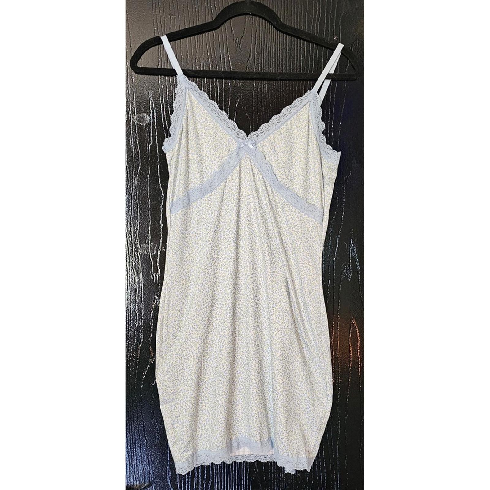 H&M Blue Lace-Trimmed Chemise - Sleep in Style!