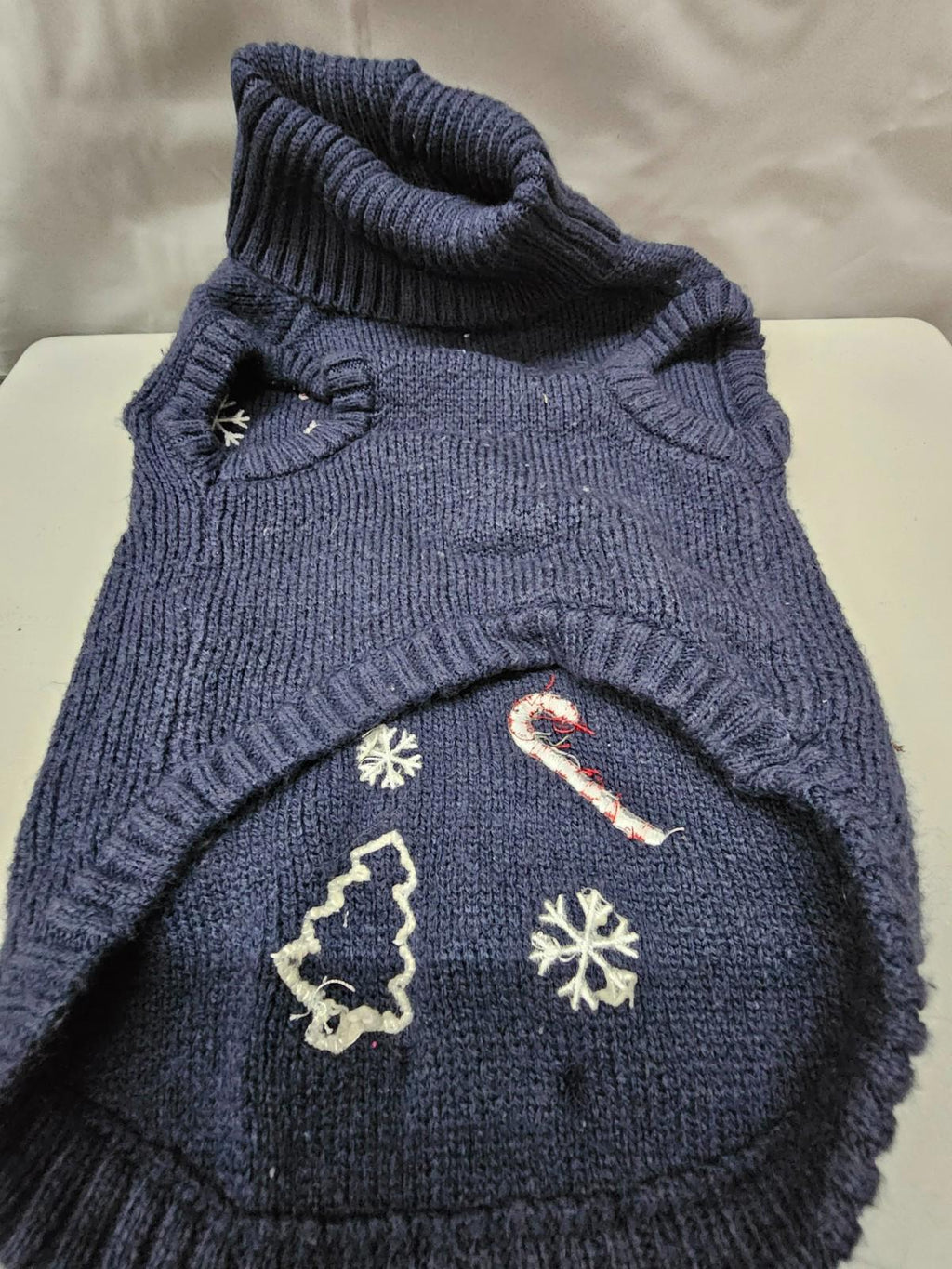 Barkley & Finn Dog Sweater Size Medium Navy Blue Reindeer Christmas Knit