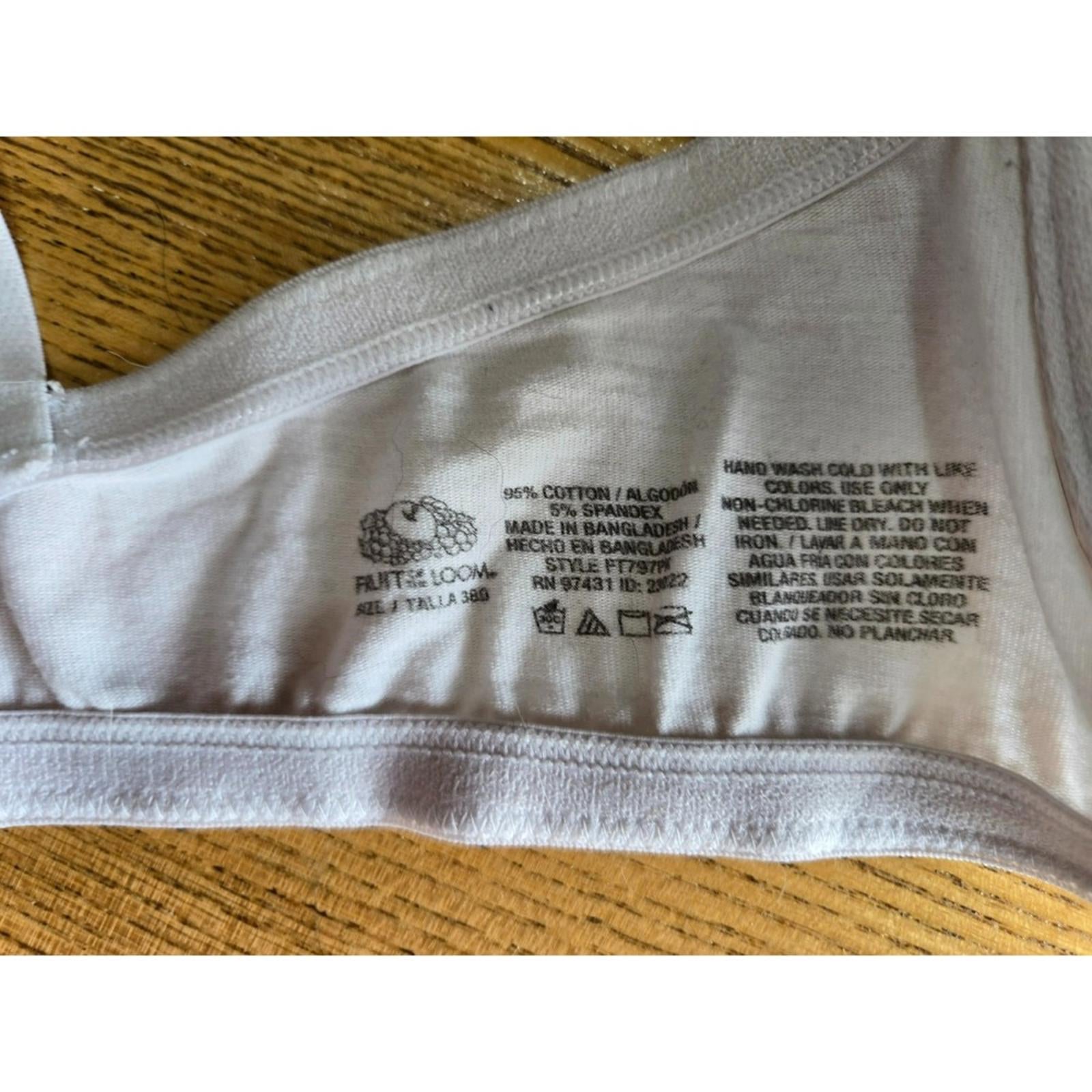 Fruit of the Loom 38DD Comfy Cotton TShirt Bra Lightly Worn white
