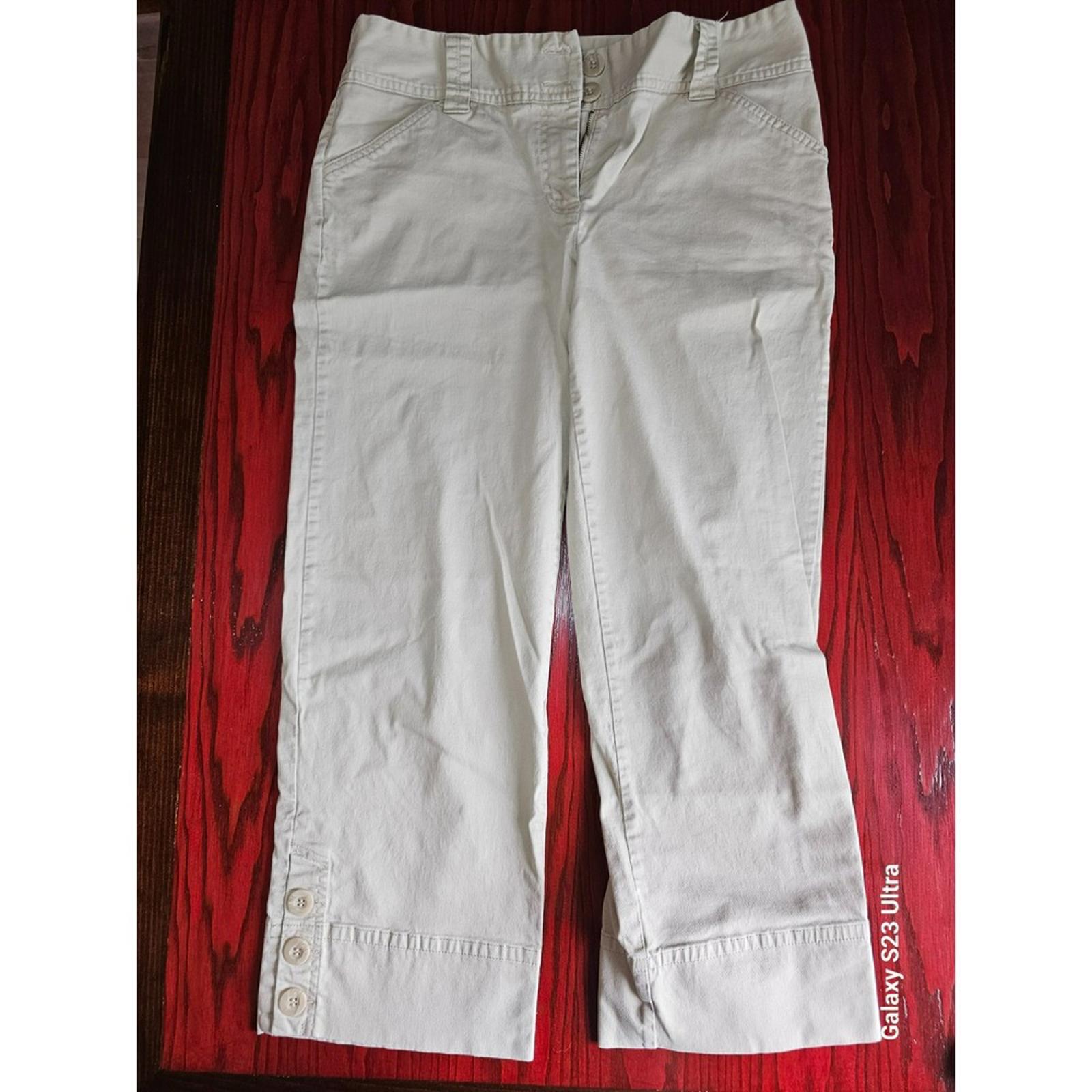 Charter Club Cream Crop Pants Size 8 Classic Fit Button Hem Casual
