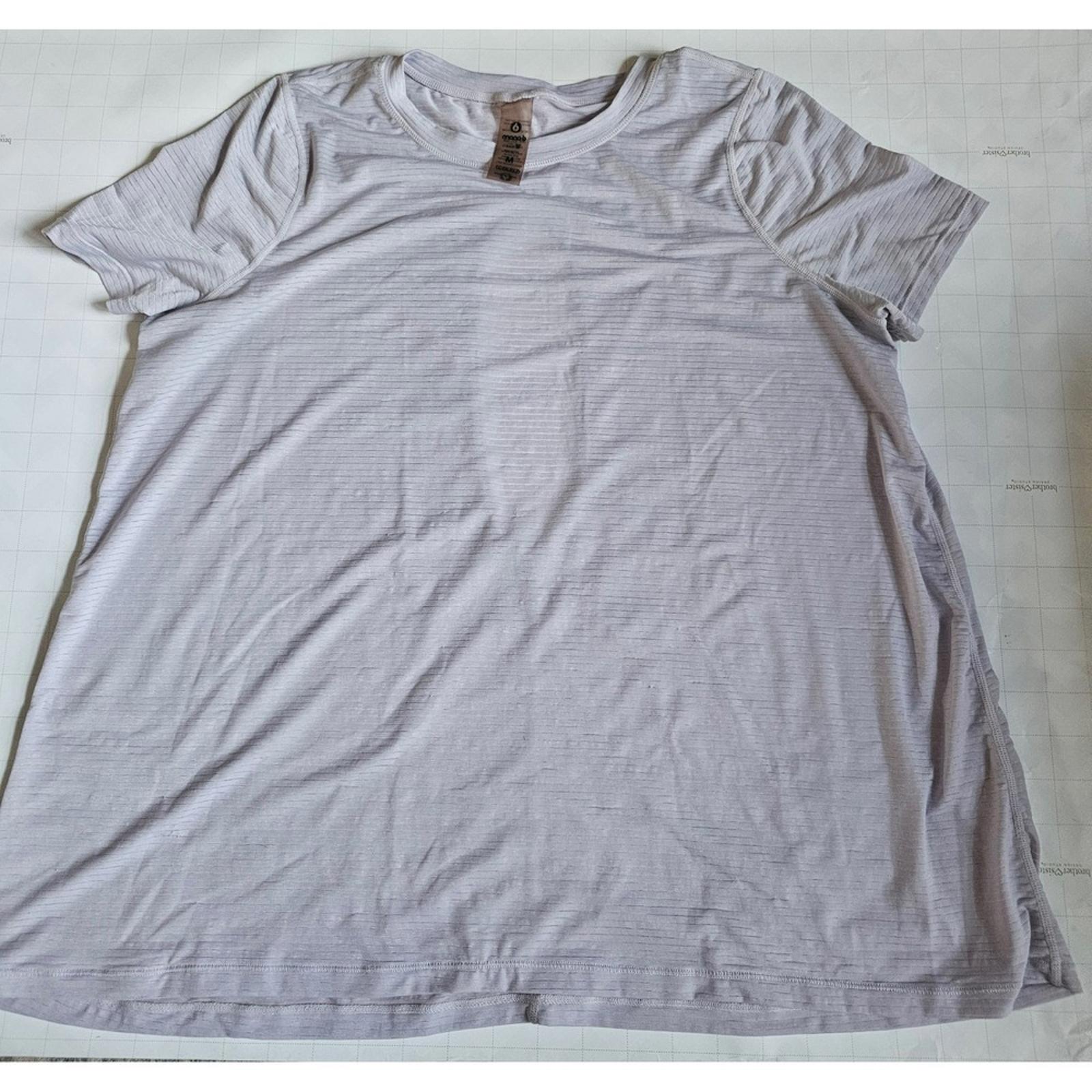 Mono B Women's Active Top Lavender Purple Size M