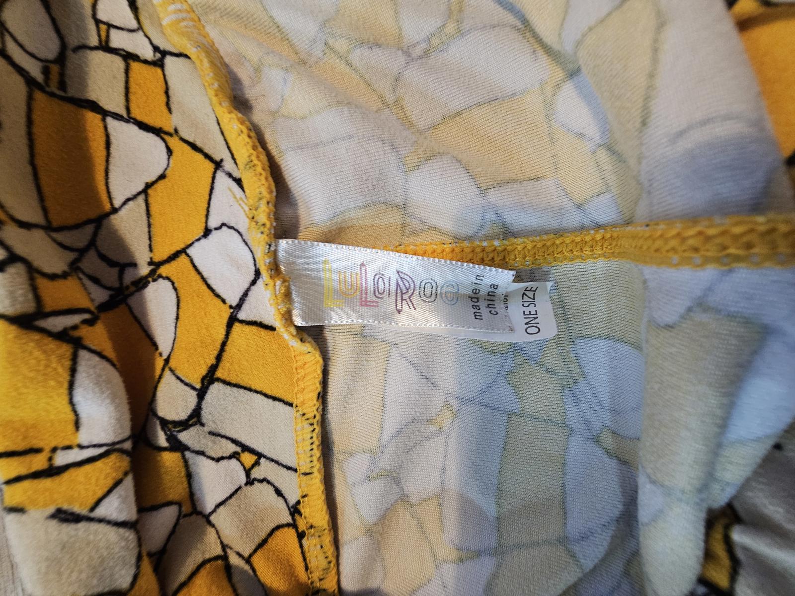 Lularoe OS Leggings Candy Corn Print Yellow White Halloween Fall Buttery Soft