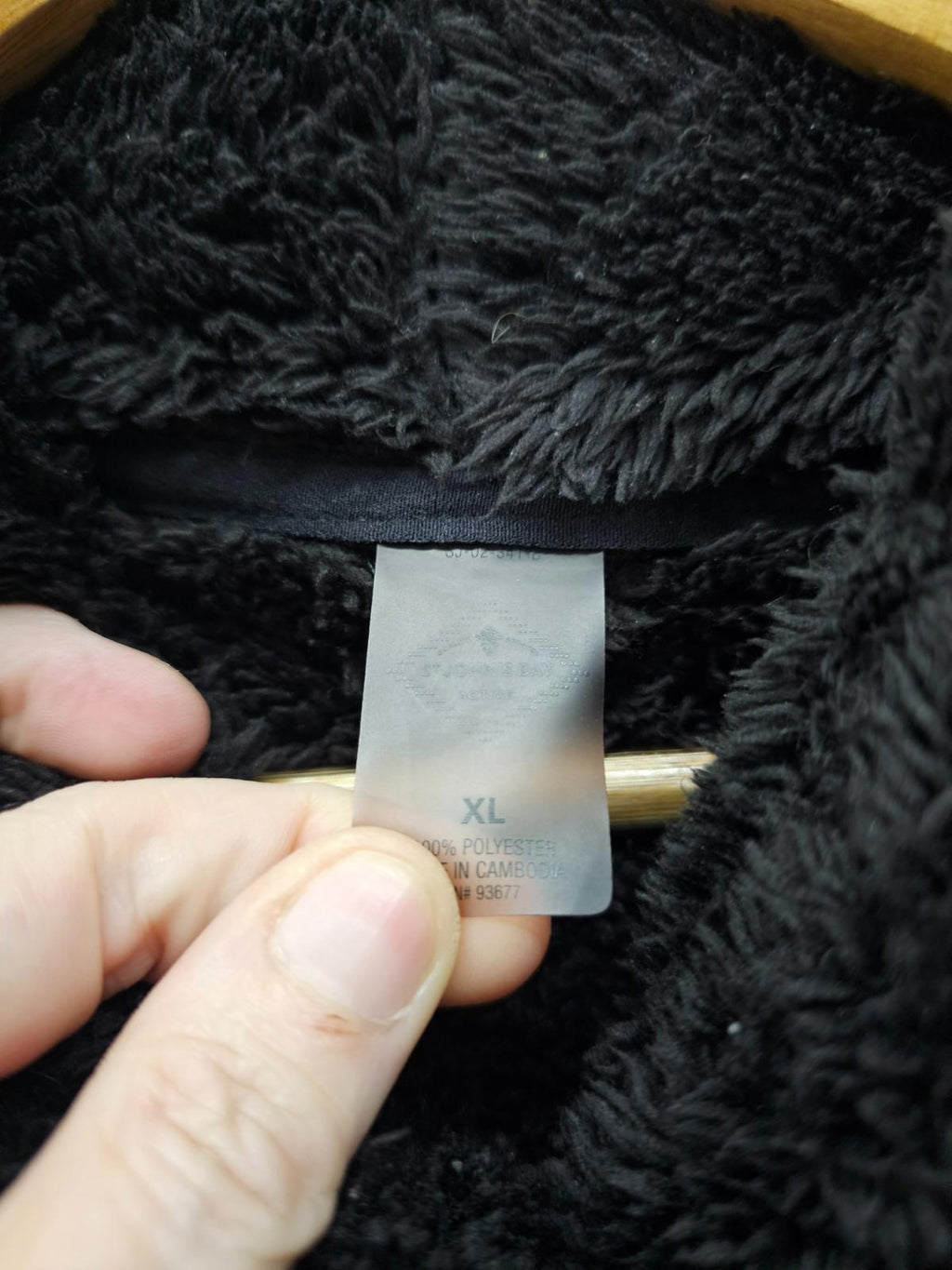 St. John’s Bay Women’s XL Black Fuzzy Fleece Pullover Soft Cozy Warm Top