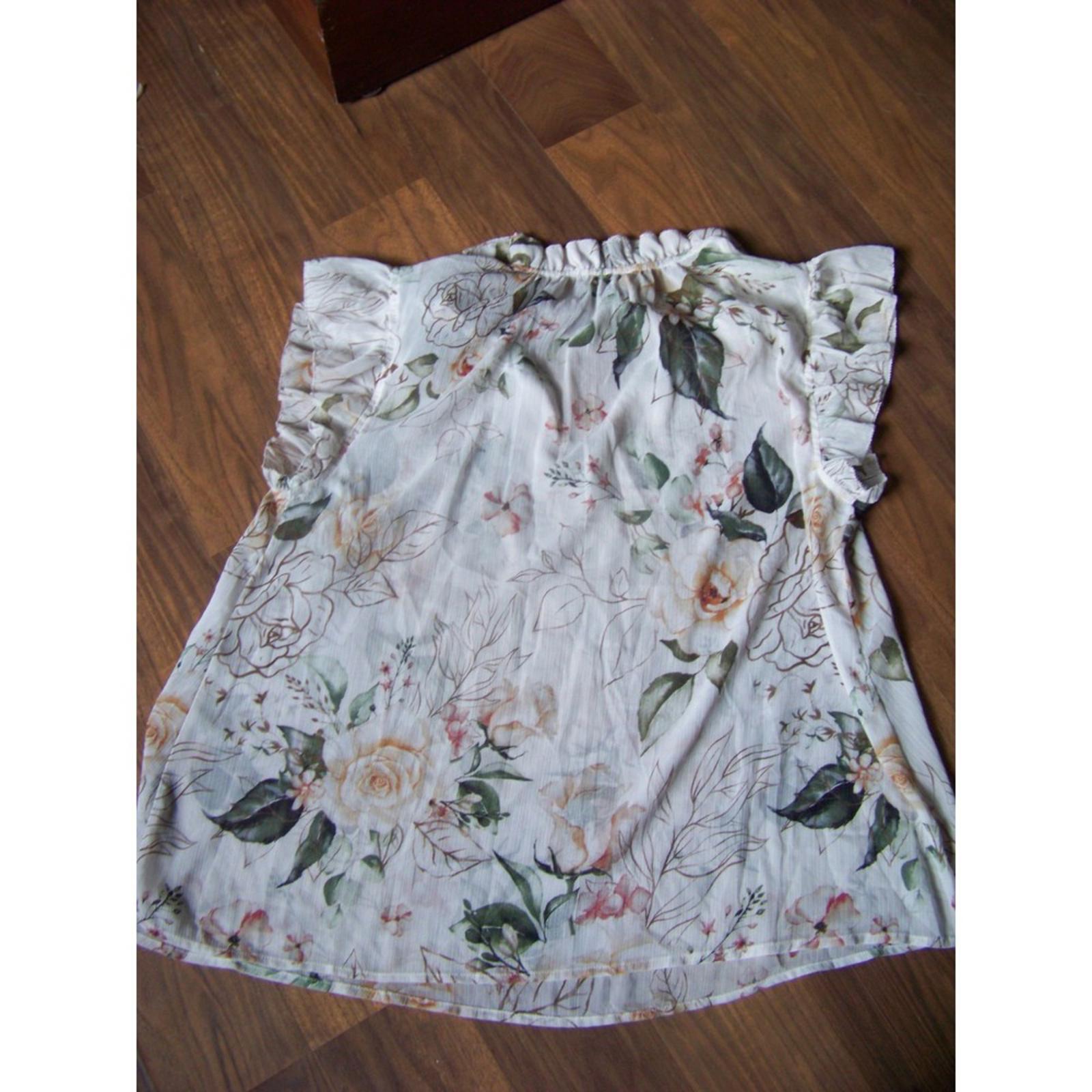 Rachel Zoe Floral Ruffle Sleeve Blouse Size M Romantic Boho Chic Top