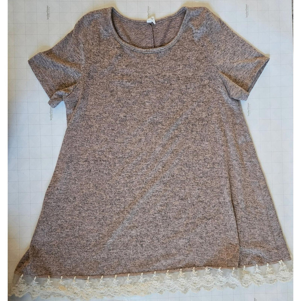 PinkBlush Women's Gray Lace Hem Tunic Top Size M