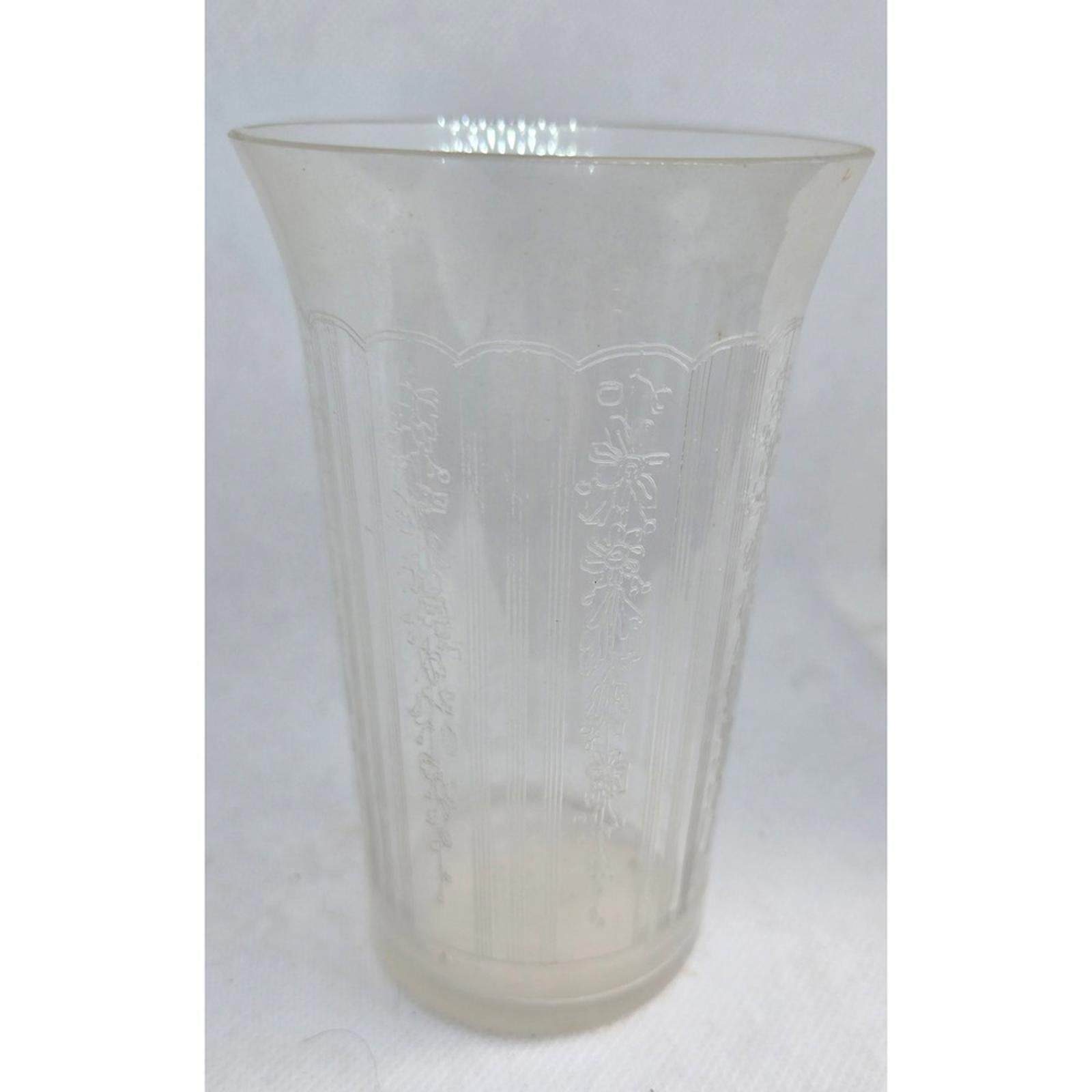 Set of 3 Vintage Etched Glasses Ribbed Floral Panel Design