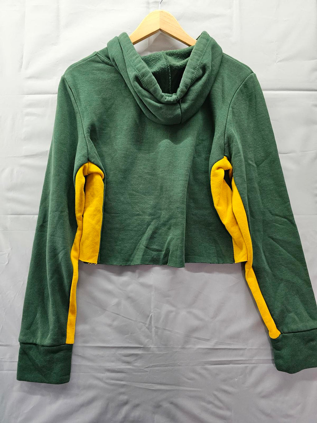 Green Bay Packers Women’s Hoodie by Fanatics Green/Yellow Cropped Sweatshirt (L)