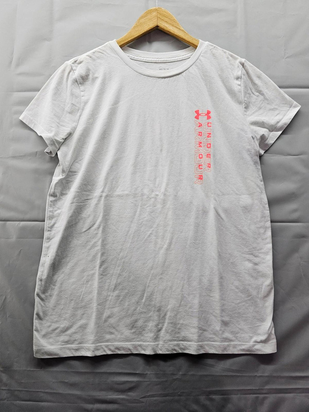 Under Armour White T-Shirt Men's Medium Neon Pink Logo Loose Fit Cotton