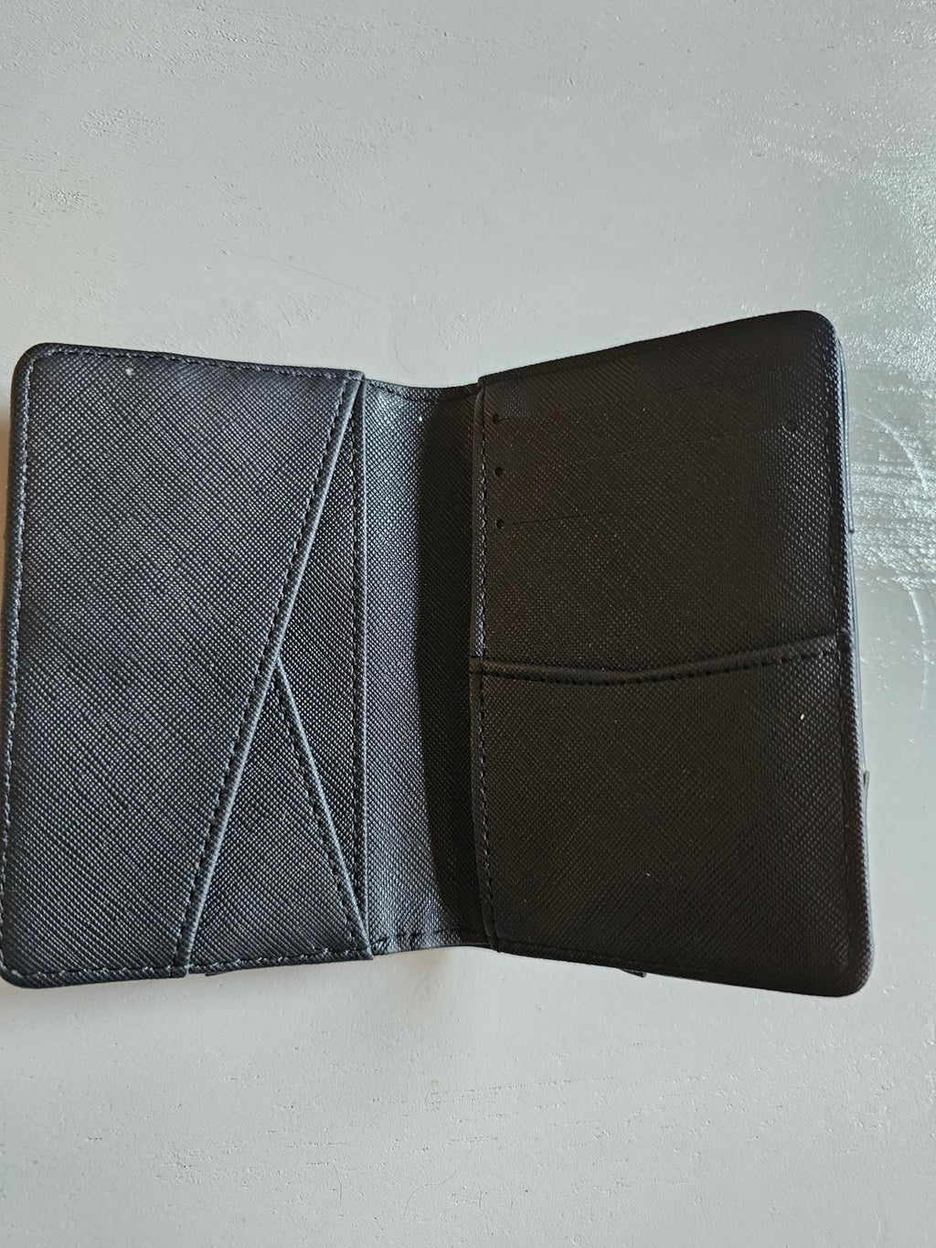 Sleek Black Leather Card Holder – Because Your Cards Deserve a Cozy Home