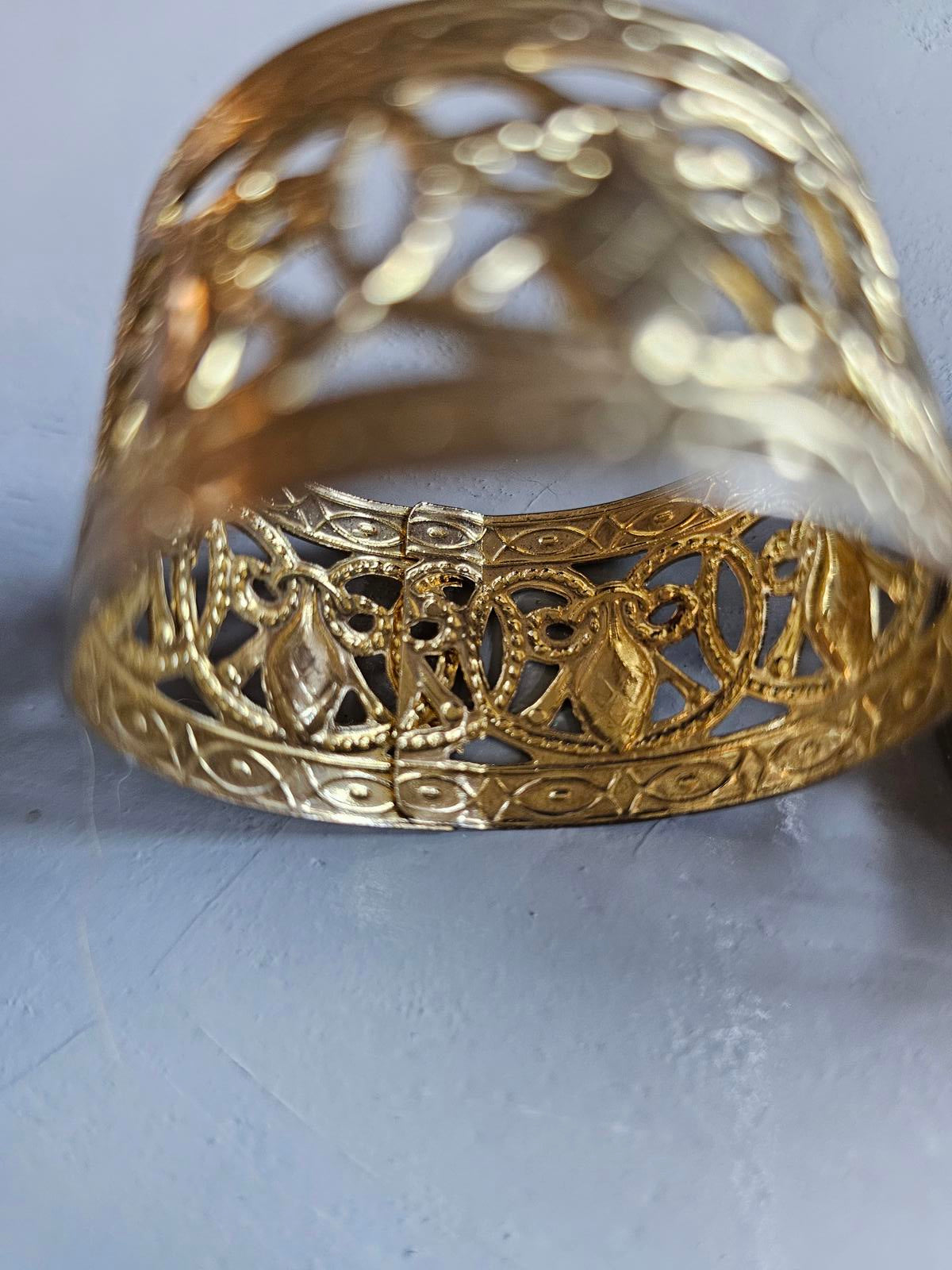 Vintage Gold-Tone Filigree Napkin Rings – Set of 2 Ornate Metal Table Decor