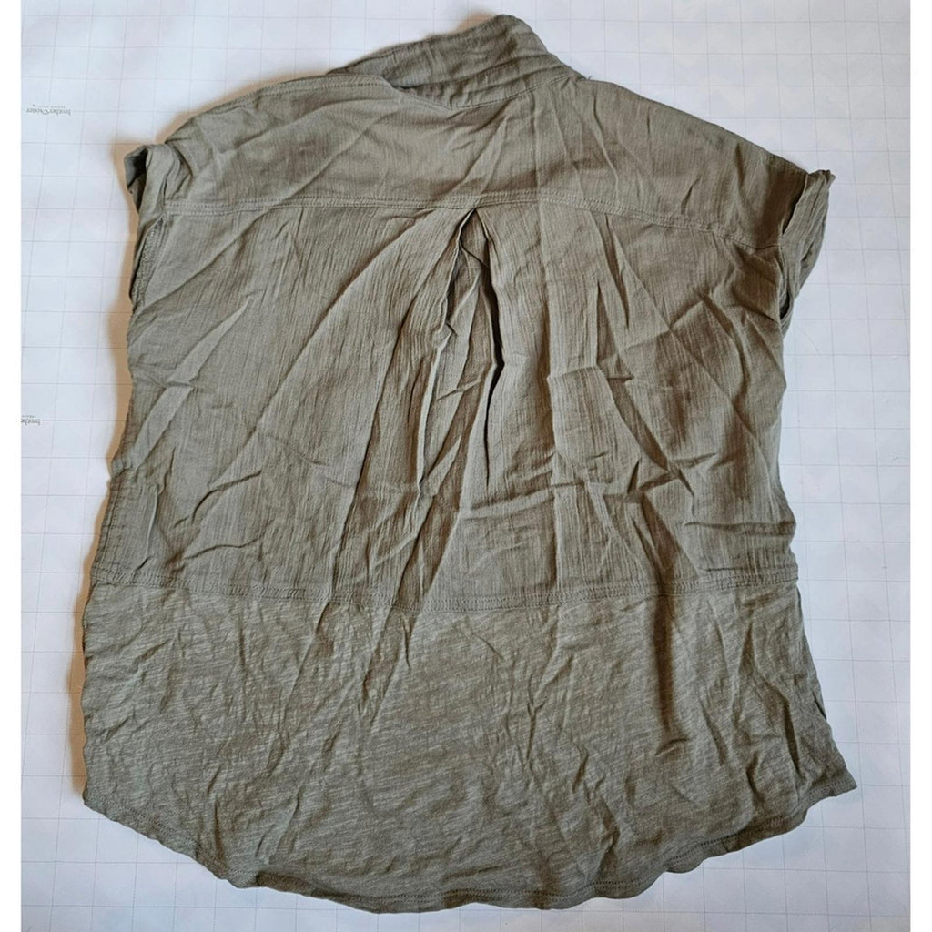 Universal Thread Olive Green Button Front Blouse Women's M