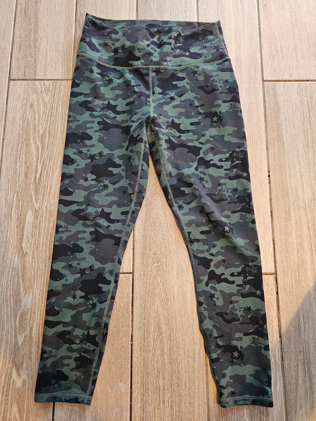 Fabletics PowerHold Camo Star Print Leggings Medium High Waist