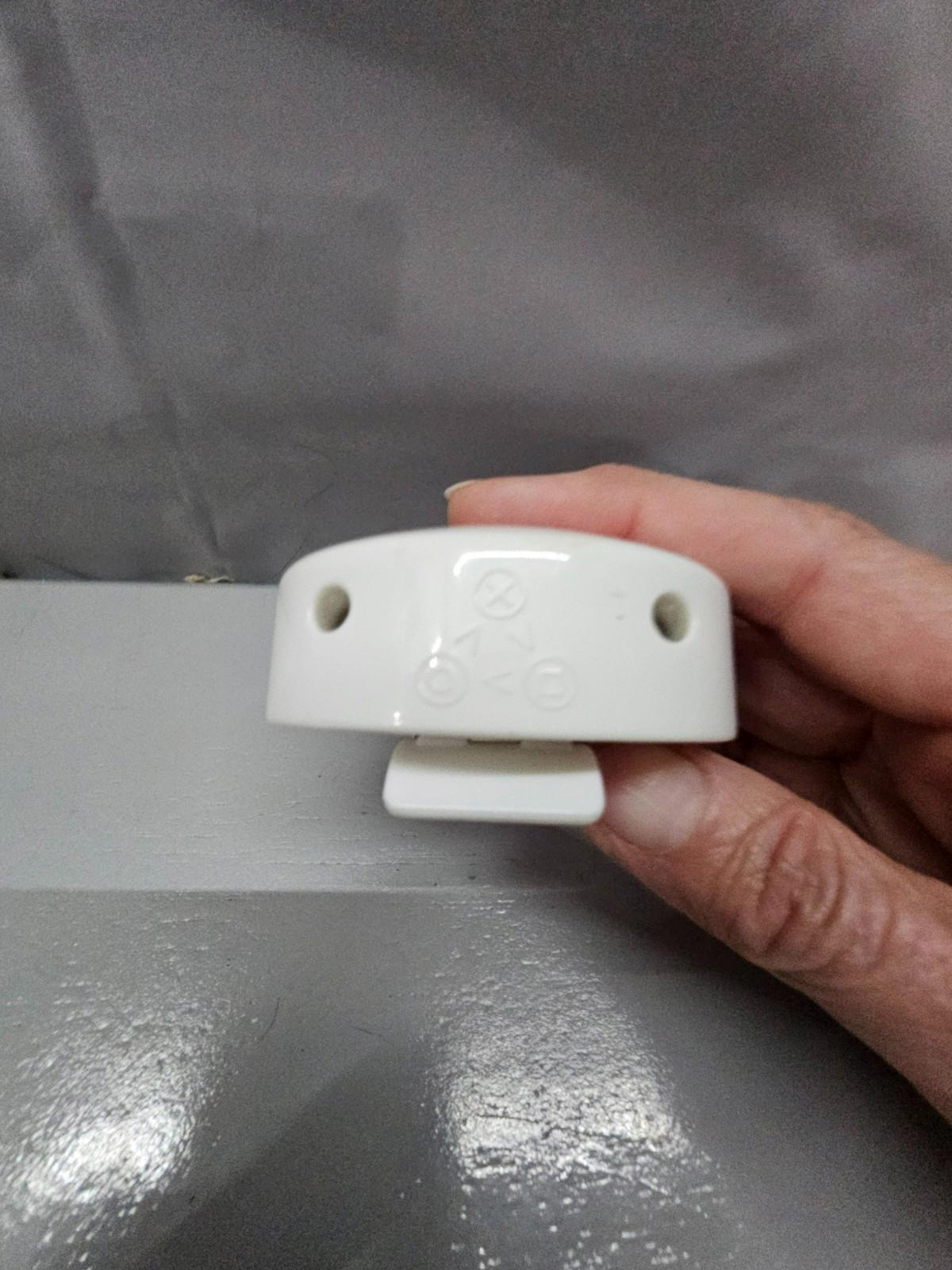 Pokémon Master Ball Belt Clip Toy Purple & White Poké Ball 2020 Wicked Cool