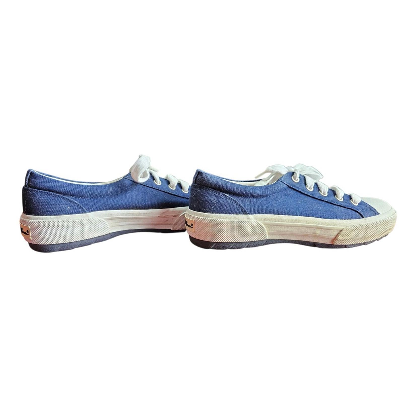 Eddie Bauer Blue Athletic Shoes Women’s 8.5M Lightweight Sneakers