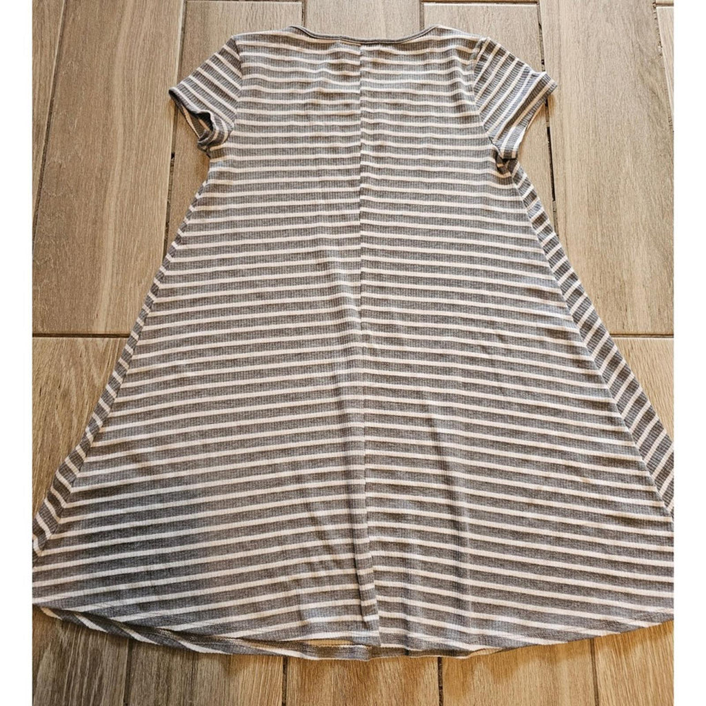 Love Fire Women's Gray White Striped Casual Dress Size S