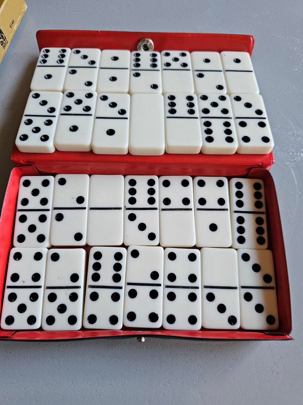 Vintage Hoyle Double Six Dominoes Set