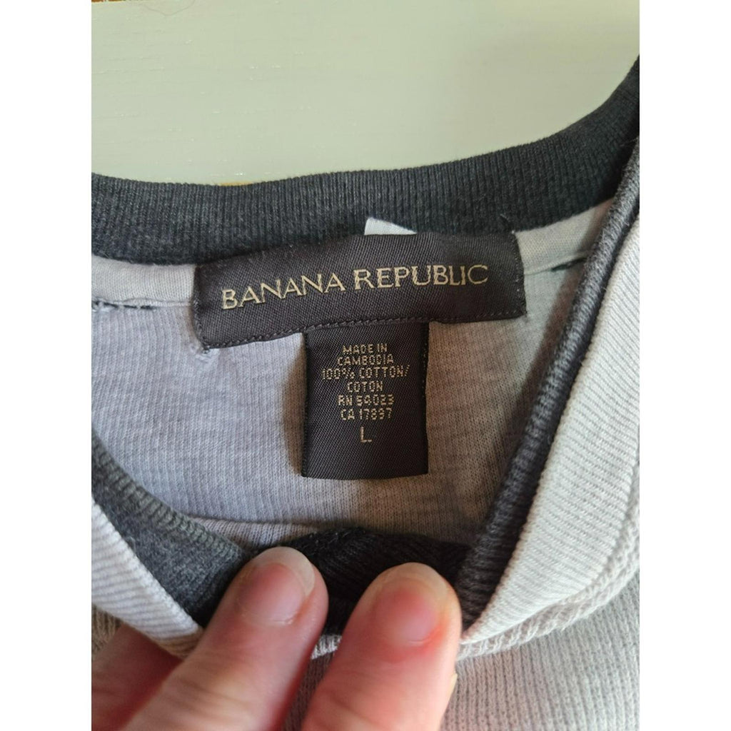 Banana Republic Mens Sweater L Gray Black Colorblock Flawed