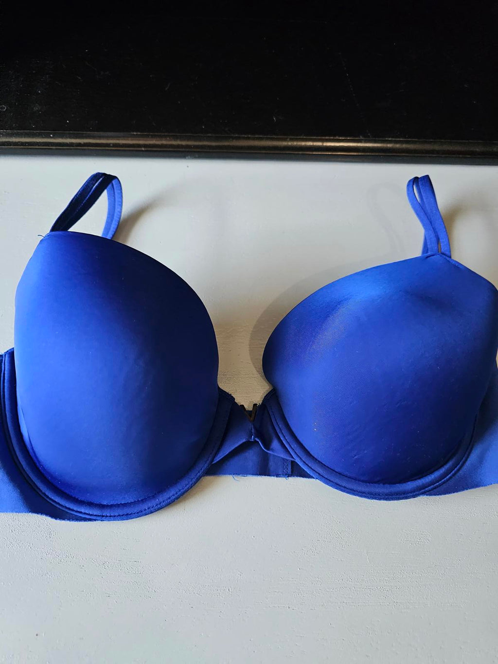 Victoria’s Secret So Obsessed PushUp Bra Size 34D Cobalt Blue with Gold V Accent