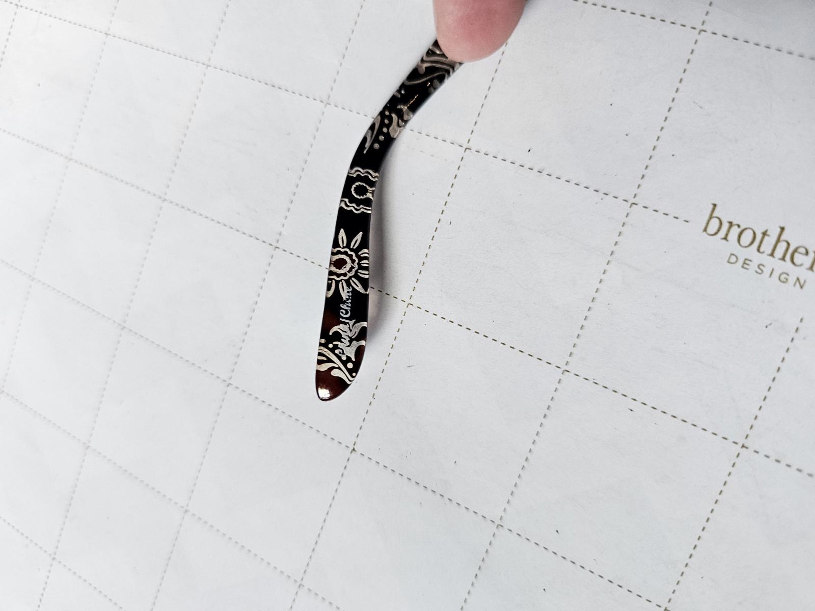 Stylish Floral-Patterned Women's Sunglasses