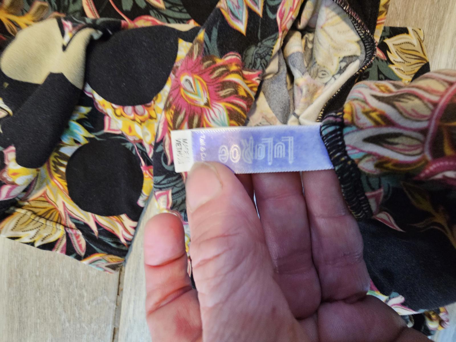 Disney Lularoe TC Leggings Black Minnie Mouse Silhouette Floral Print