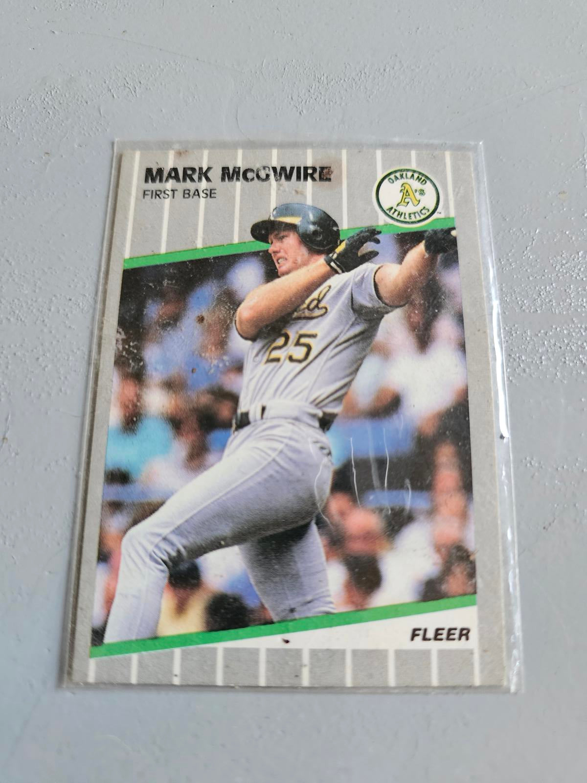 Mark McGwire 1989 Fleer Baseball Card - The Homerun Hero!