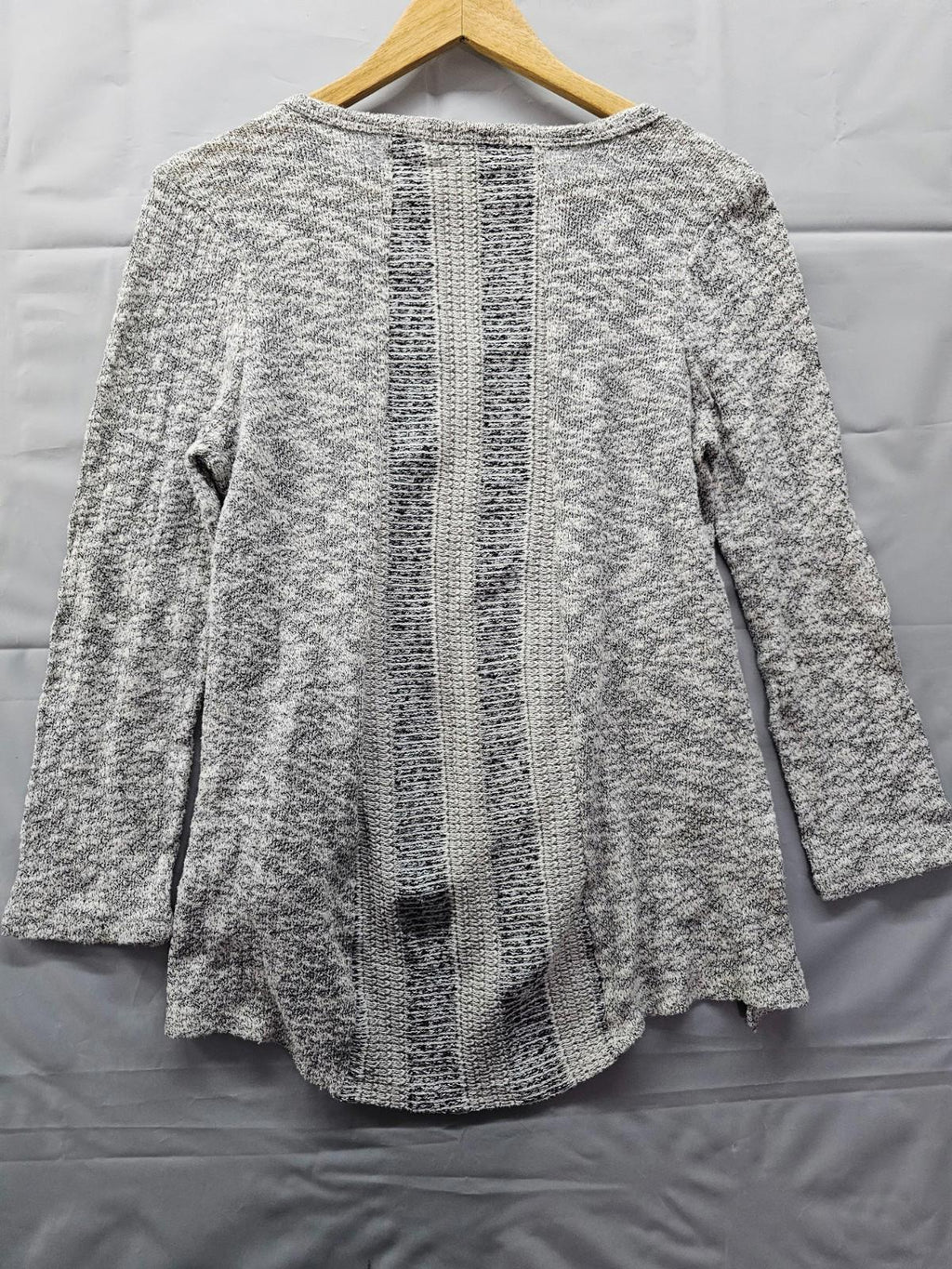 Absolutely Famous Gray Knit Sweater Women's XL Textured Lightweight Pullover
