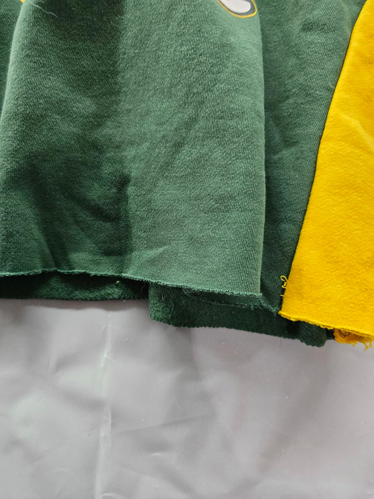 Green Bay Packers Women’s Hoodie by Fanatics Green/Yellow Cropped Sweatshirt (L)