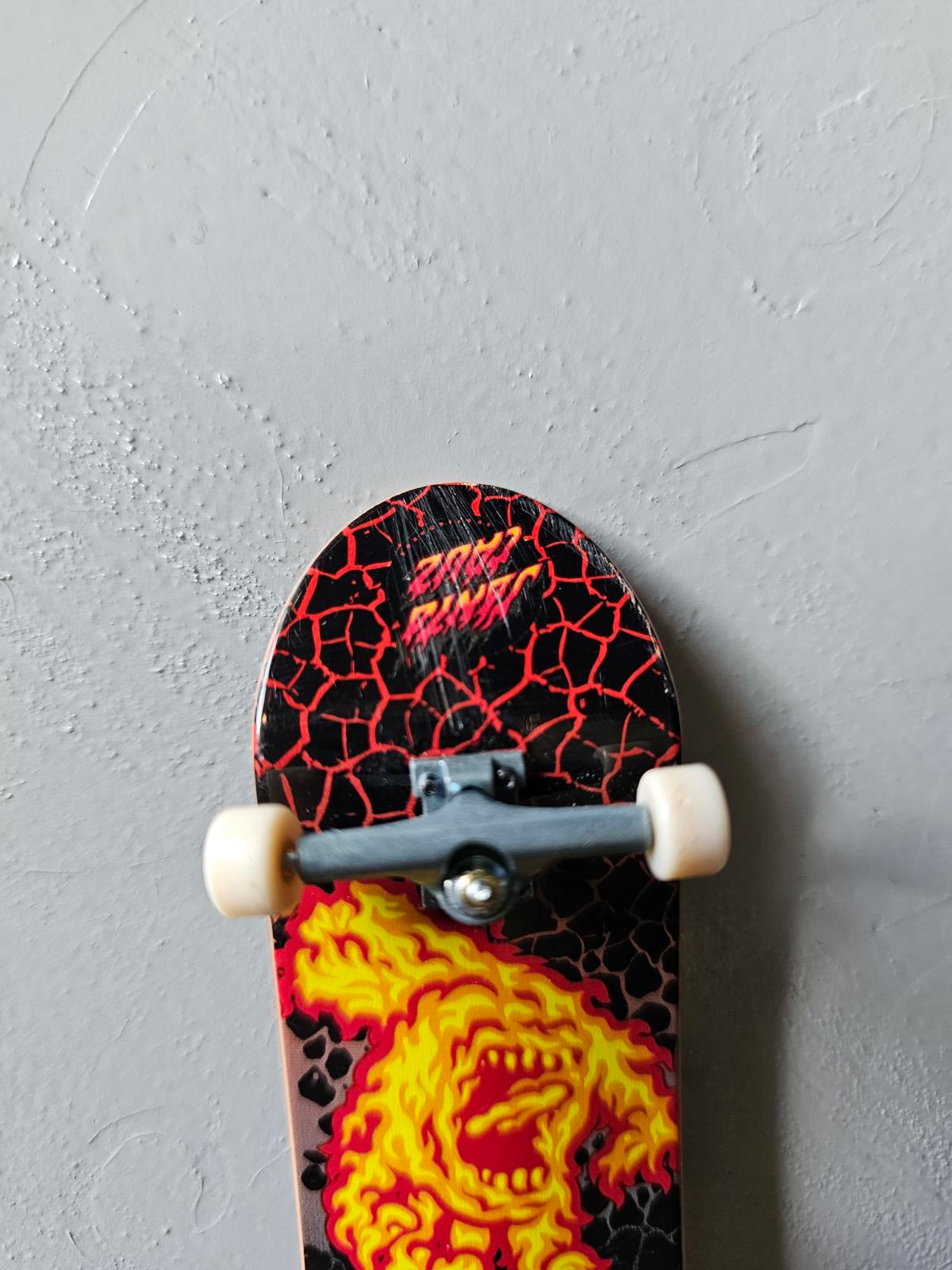 Tech Deck Fingerboard Hot Beast Fire Graphic Mini Skateboard Black/Red