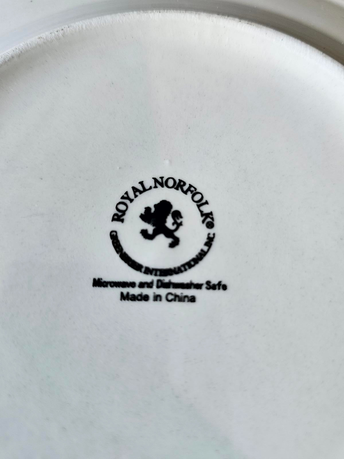 Royal Norfolk Home Sweet Gnome Christmas Dinner Plate Red Barn 10.5”