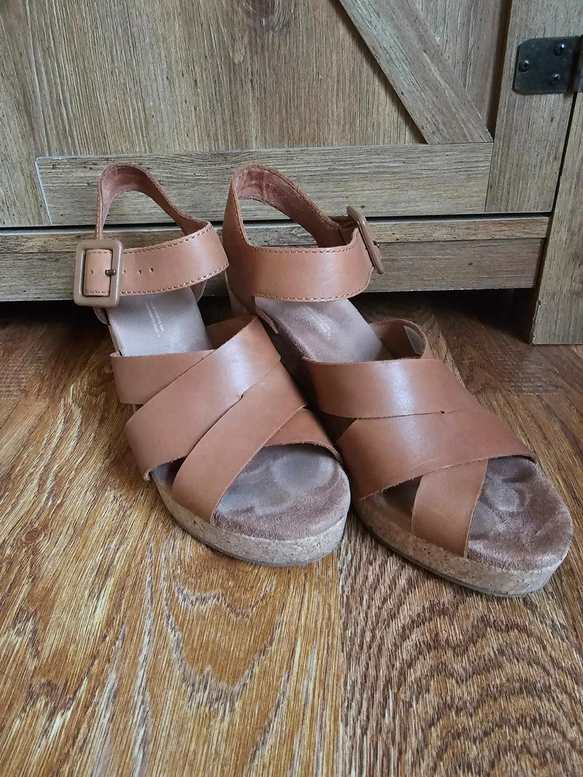 TOMS Wmn Tropez Wedge Sandals Black Suede Leather Size 6.5